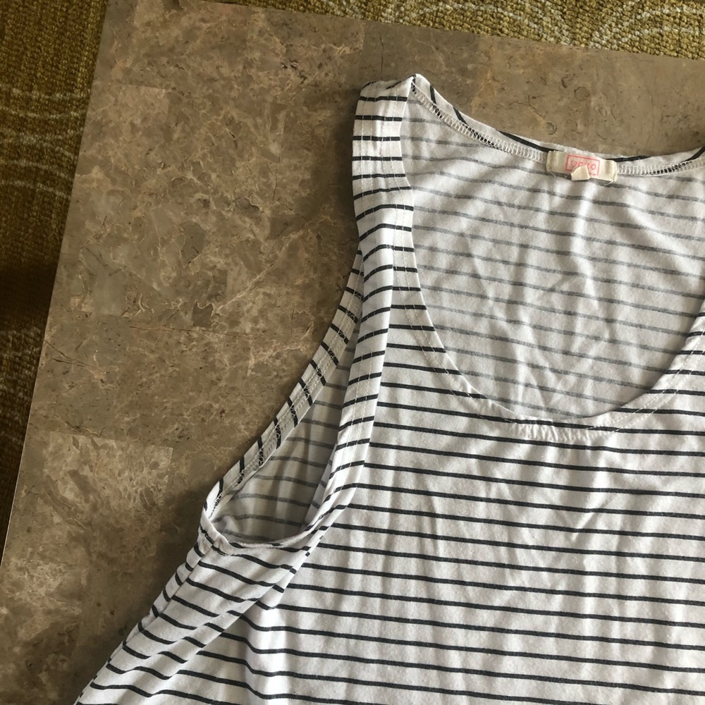 Cropped Tank - Picture 4 of 5